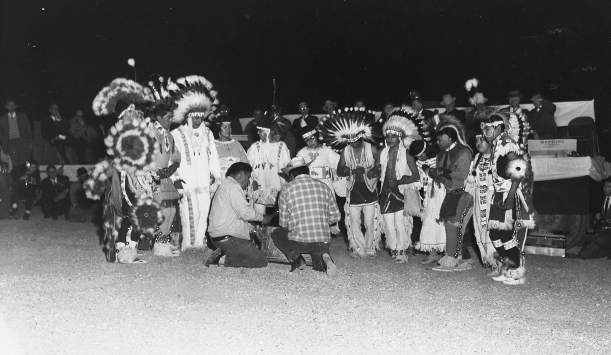Historic image of Ute tribe members